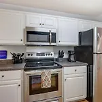 Pooler Travelers Retreat VI - Entire House -